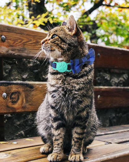 Upgraded Cat Collar with Bells, Breakaway Cat Collars with Bow Tie, 1 Pack Girl Boy Safety Plaid Kitten Collars, Blue